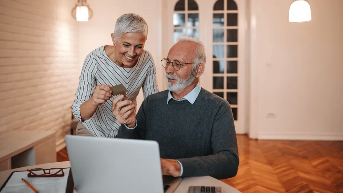 How do credit card rewards work? 